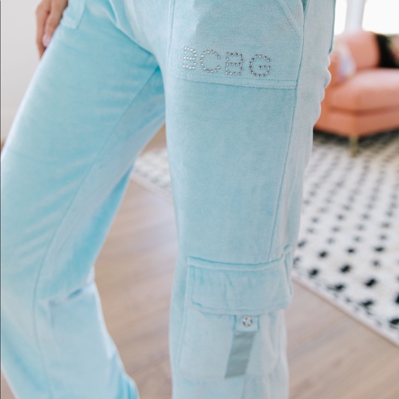 BCBG Keeping Pace Track Suit in Tiffany Blue - Picture 7 of 8